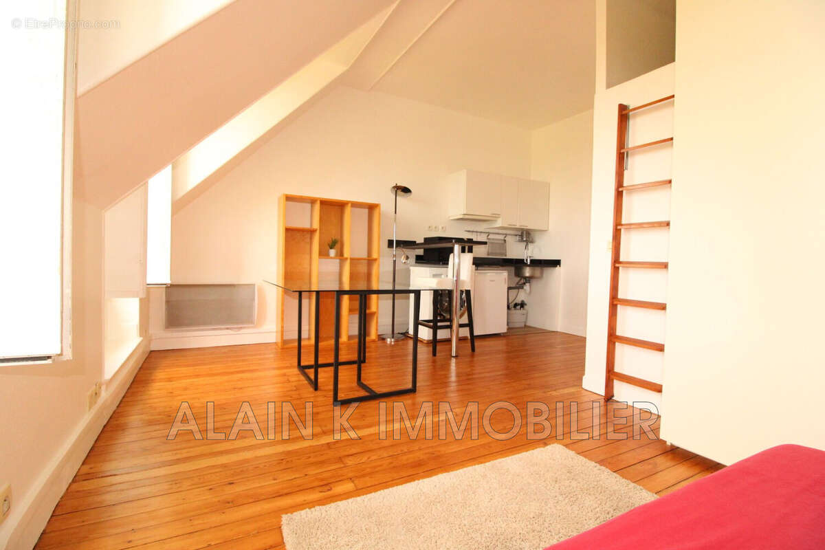 Appartement à VERSAILLES