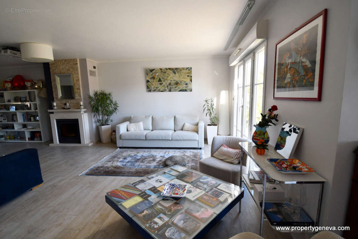 Maison à PREVESSIN-MOENS