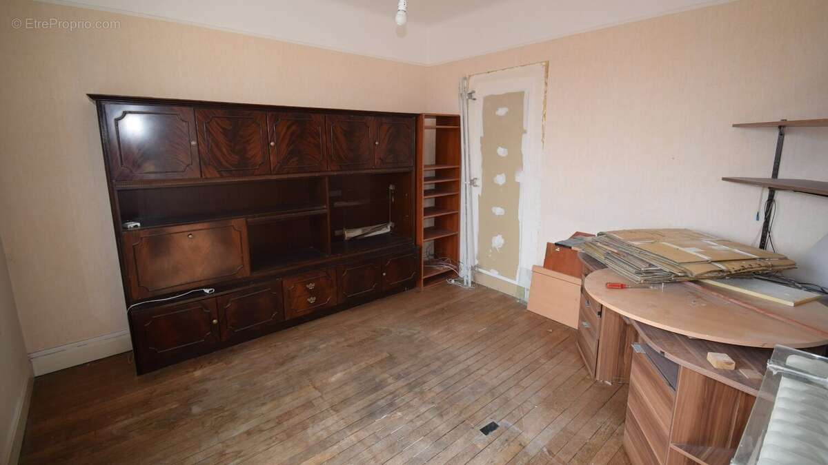 À vendre - grand marché - dernier étage - appartement t3 - photo 2