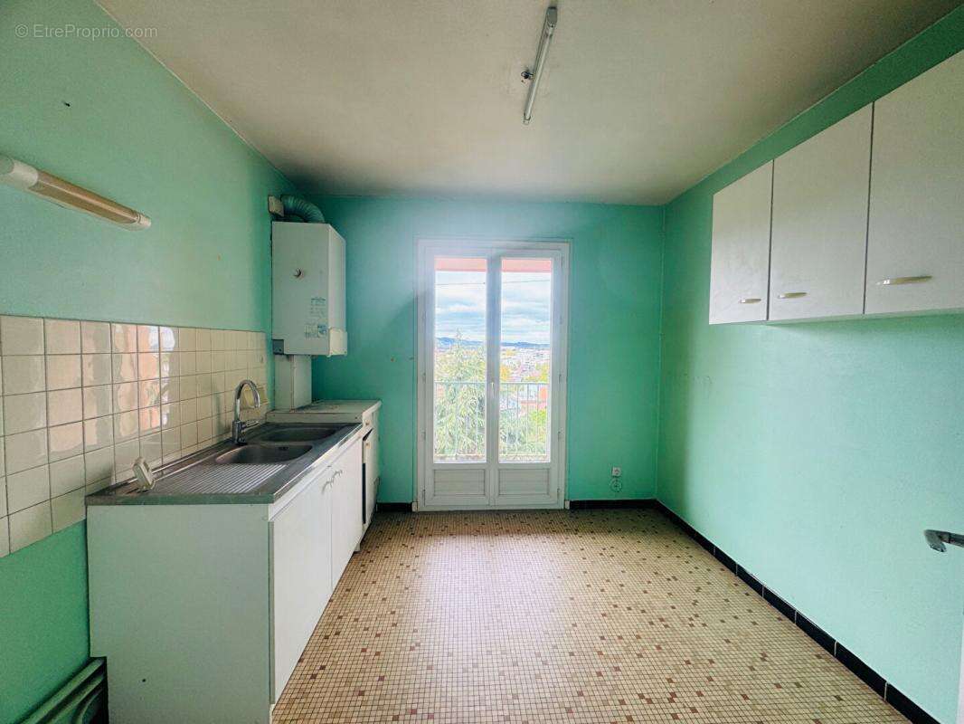 Appartement à BILLERE