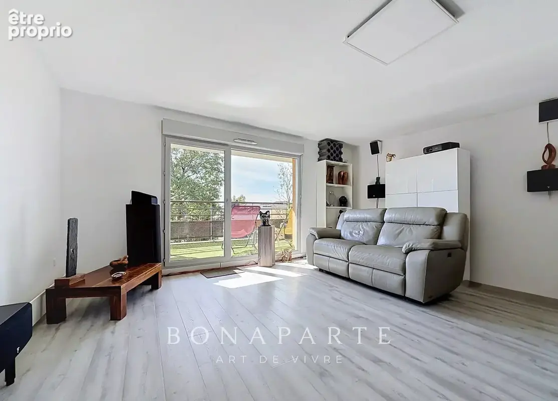 Cessy - Appartement T4 lumineux avec vue Mont-Blanc & Jura - photo 10