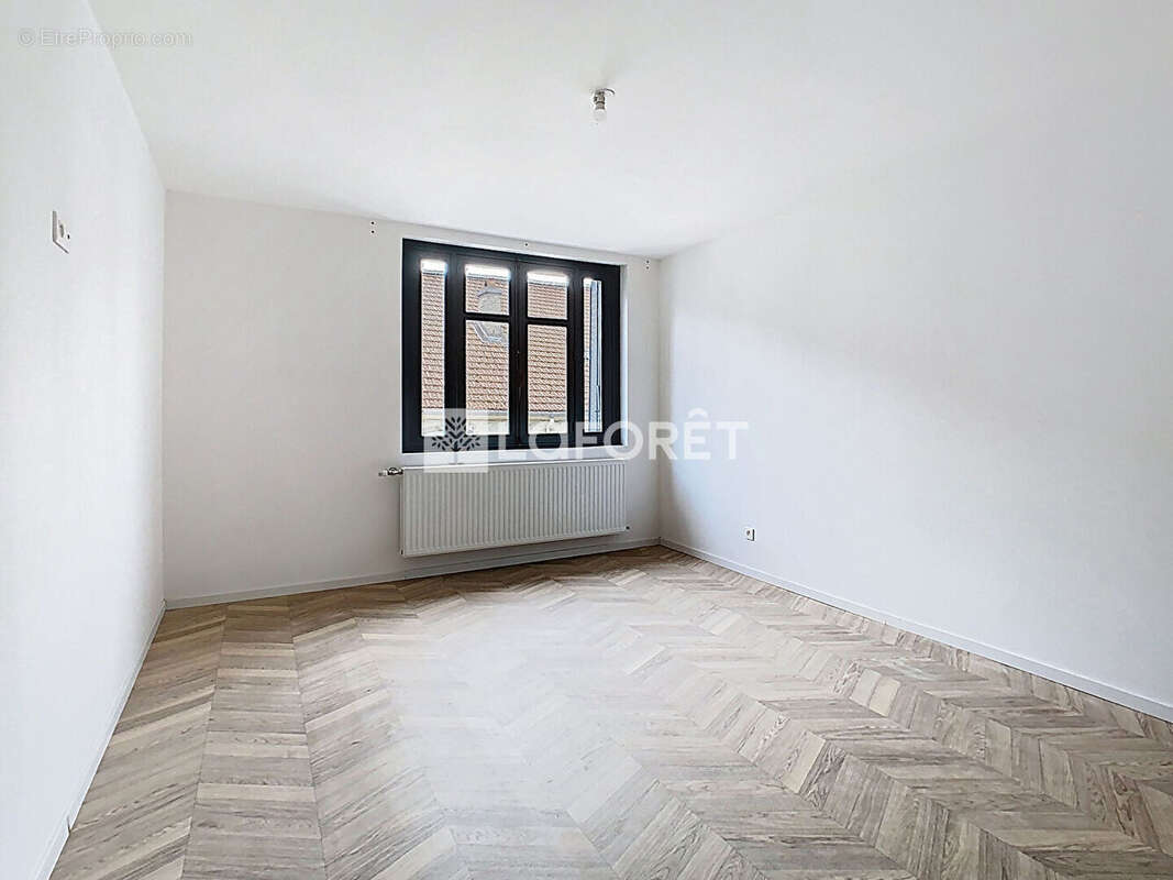 Maison à NEUFCHATEAU