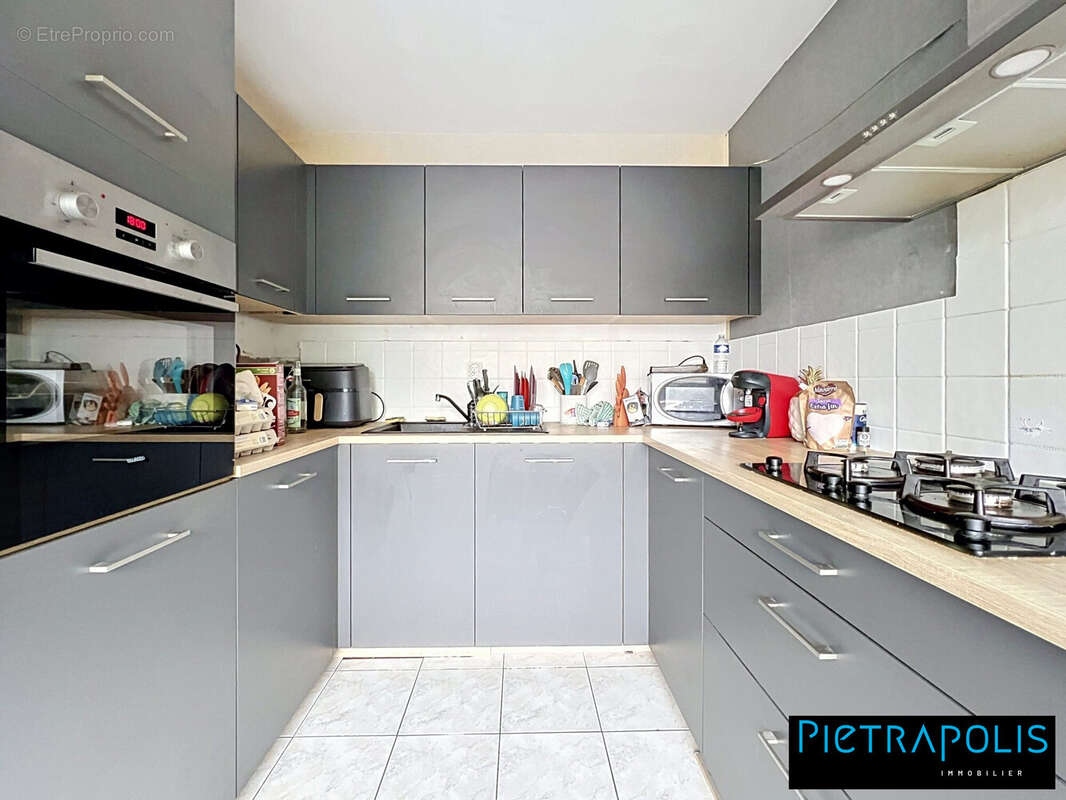 Appartement 76 m² à Oullins  - photo 9