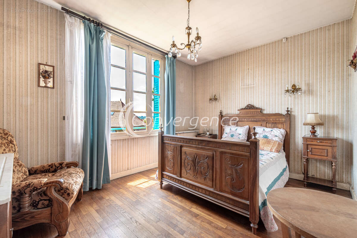 Maison de 150 m2 avec atelier de 185 m2 - photo 5