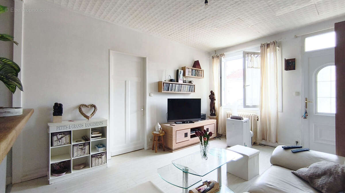 Maison 69m2 - COGNAC - photo 3
