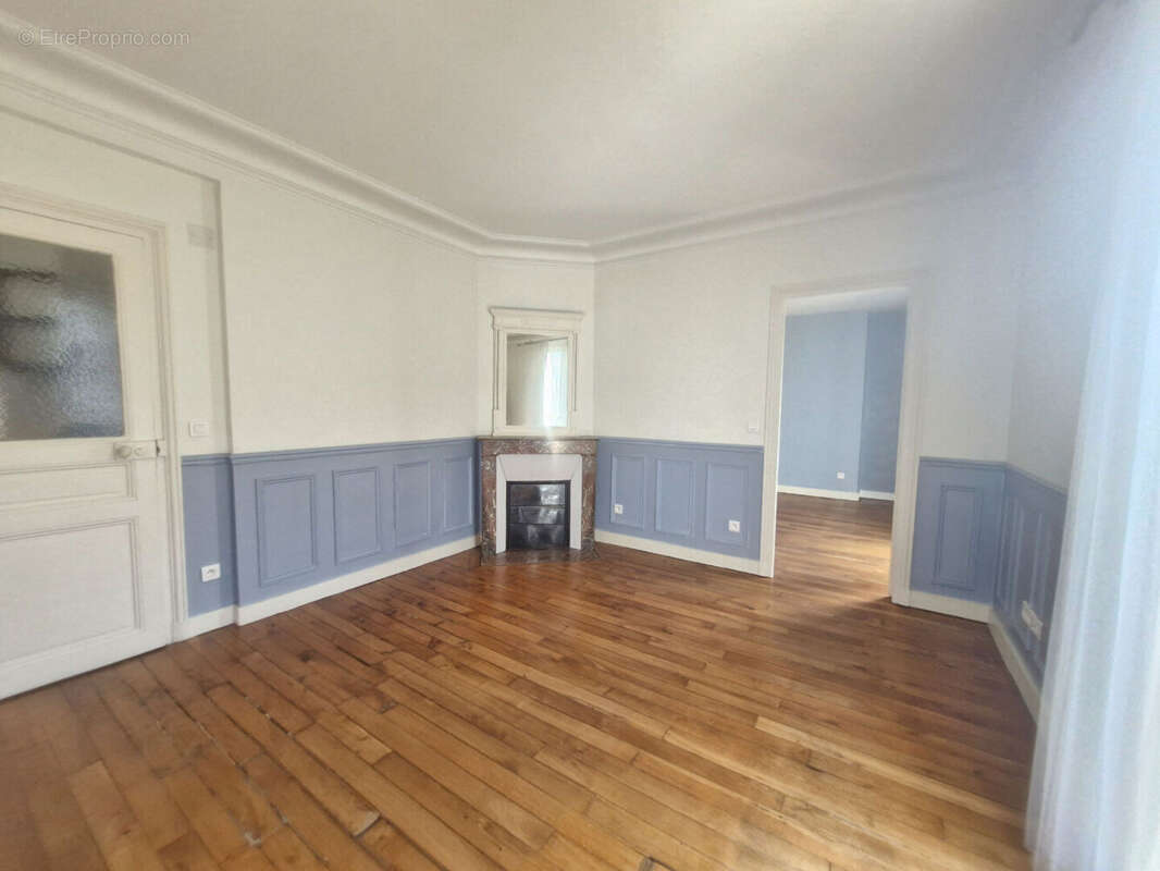 Appartement à PARIS-15E