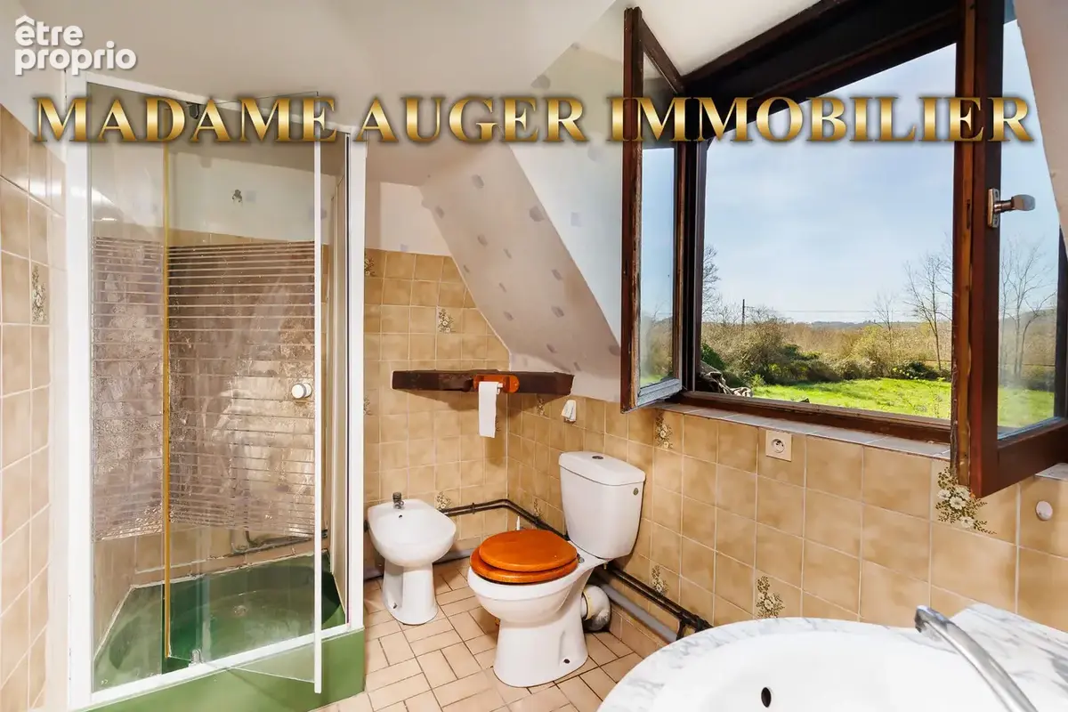 Maison 111m² a rénover sur 3800m² de terrain, avec dépendance 180m² - photo 8