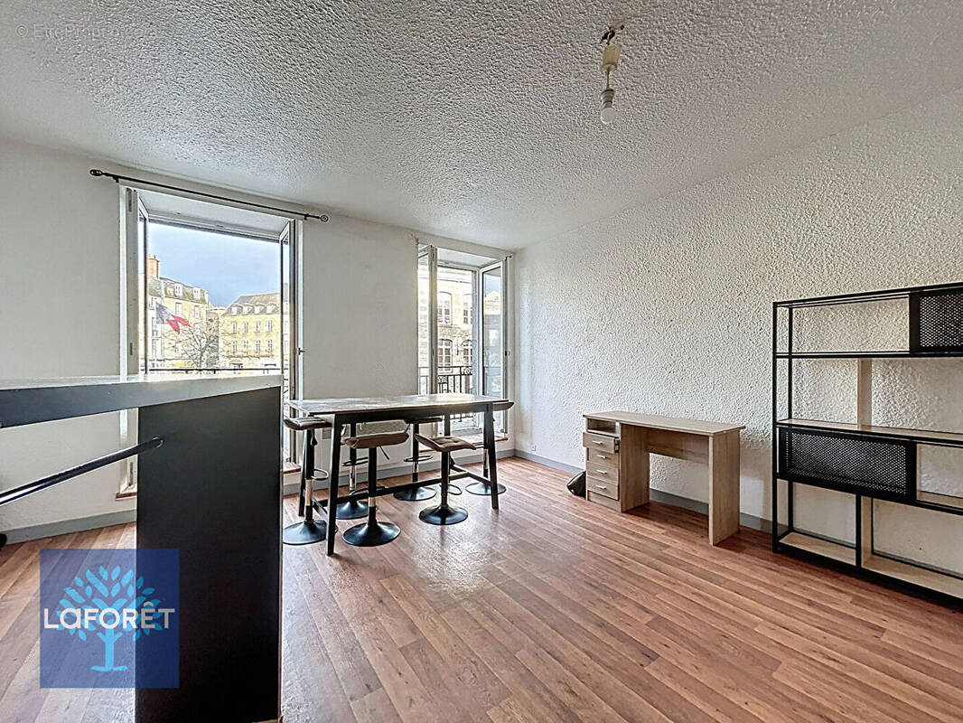 Appartement à FOUGERES