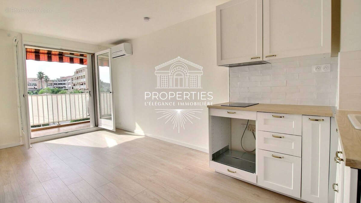 Appartement à CARQUEIRANNE