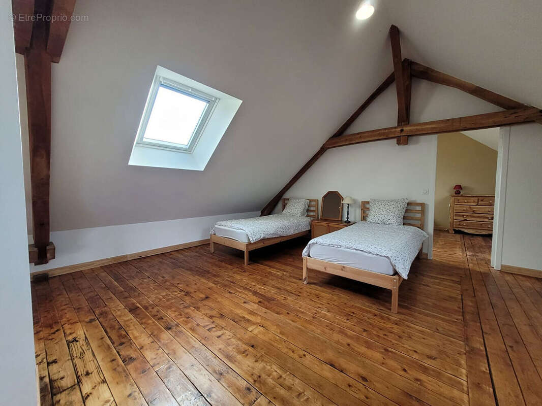 Maison à LA BAZOCHE-GOUET