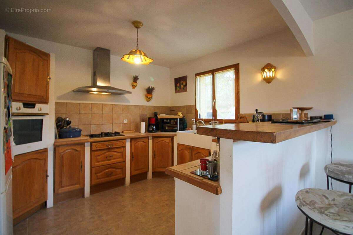 Belle villa 124 m² avec garage sur un terrain de 3600 m² - aurel 84390  399000 - photo 10