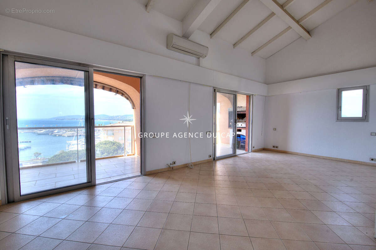 Appartement à FREJUS