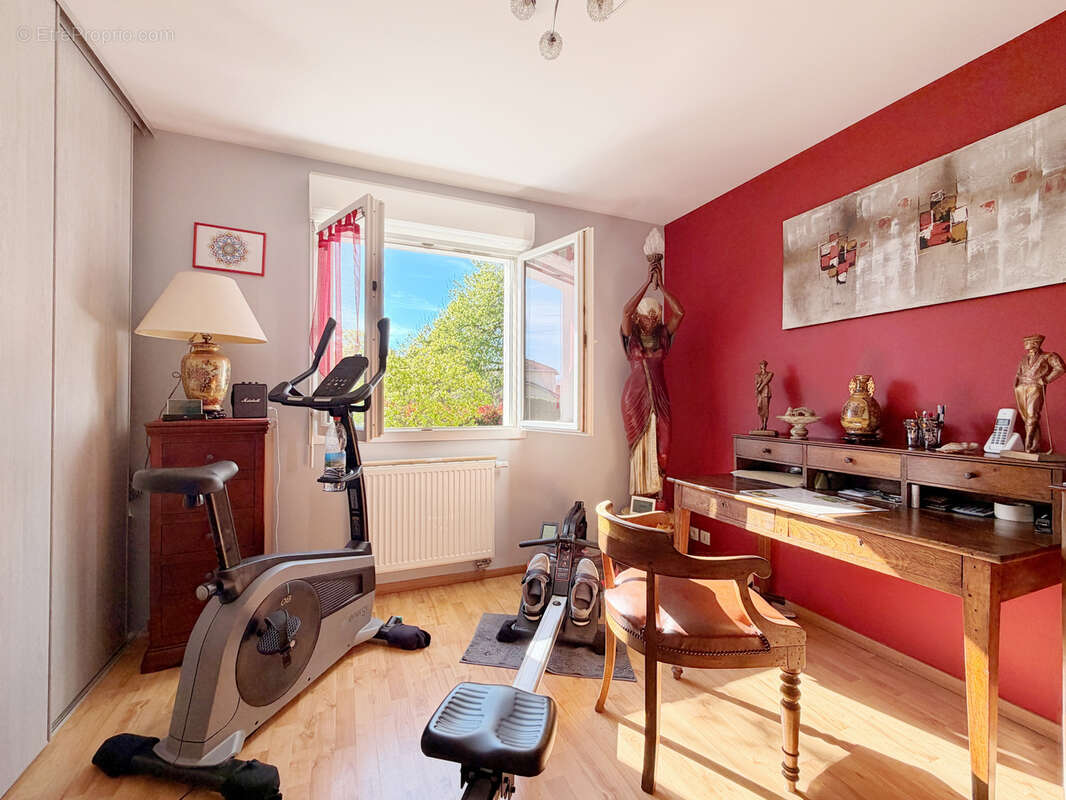 Maison à BOURGOIN-JALLIEU