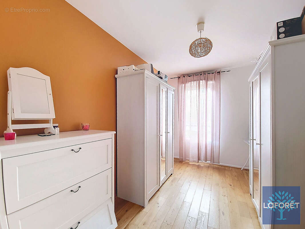 Appartement à VIGNEUX-SUR-SEINE