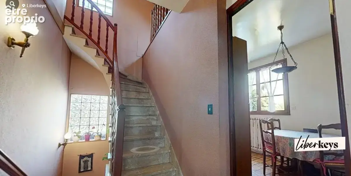 Rare à Villepinte – 197 m² au sol, 7 chambres et 823 m² de jardin : une maison aux multiples possibilités sans travaux - photo 8