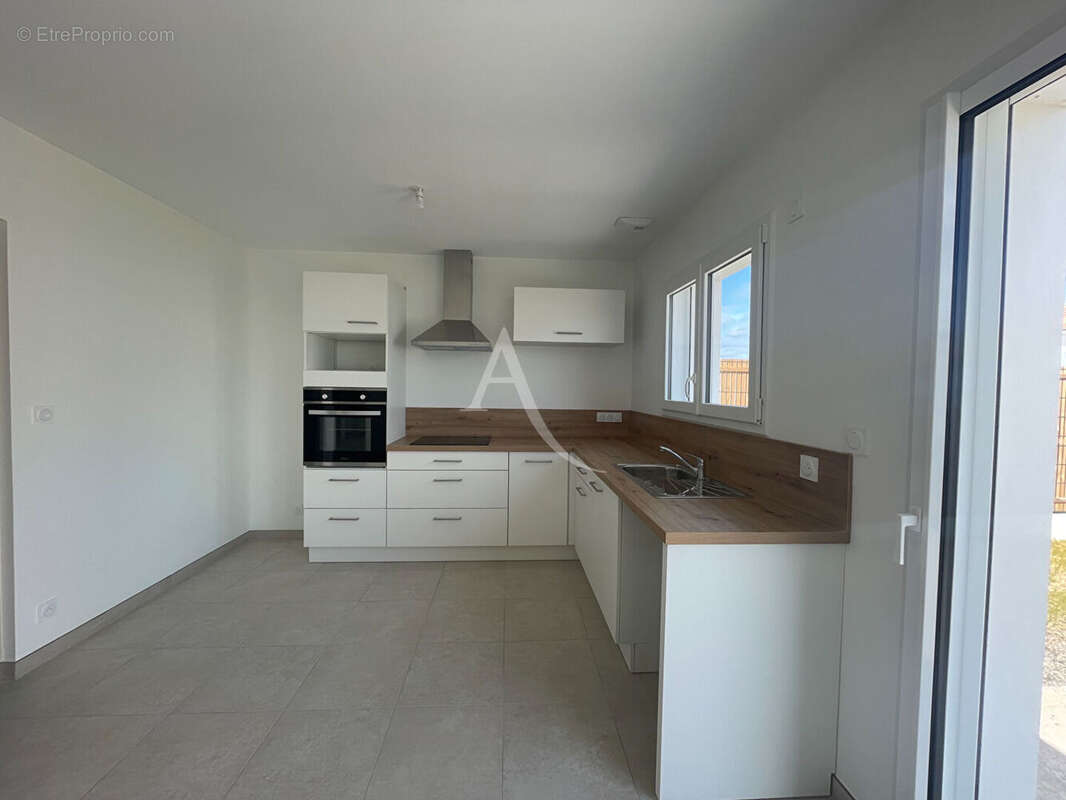 Maison à SAINT-VINCENT-SUR-JARD