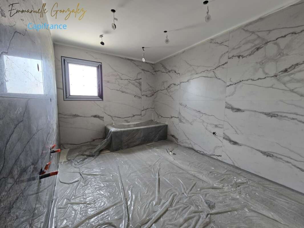 Villa contemporaine 150 m² à BASSAN (34) - photo 17