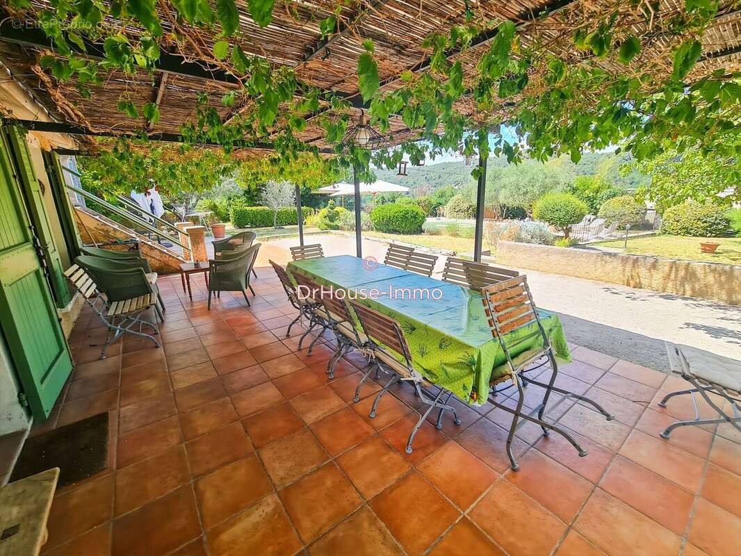 Maison à ALLEMAGNE-EN-PROVENCE