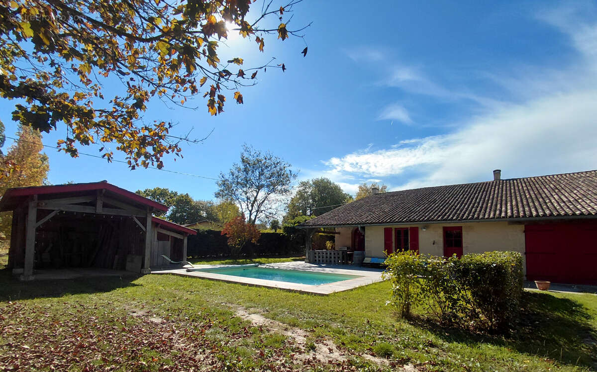 Maison à SAINT-CAPRAIS-DE-BORDEAUX