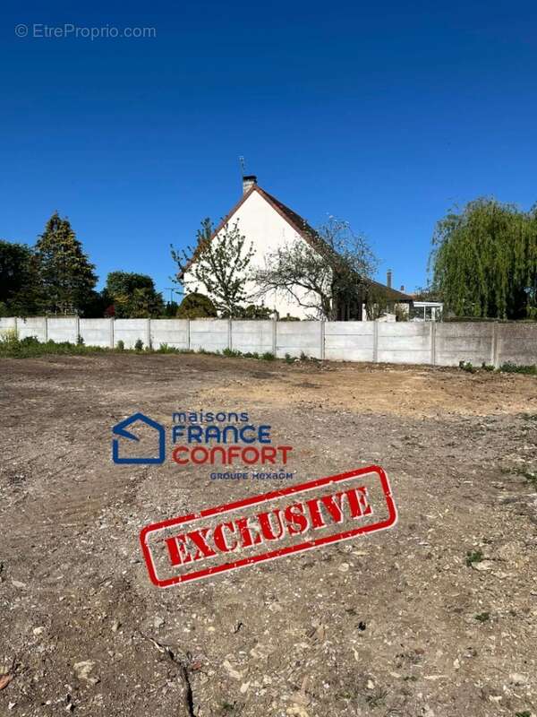 Terrain 477 m² à Alencon  - photo 2