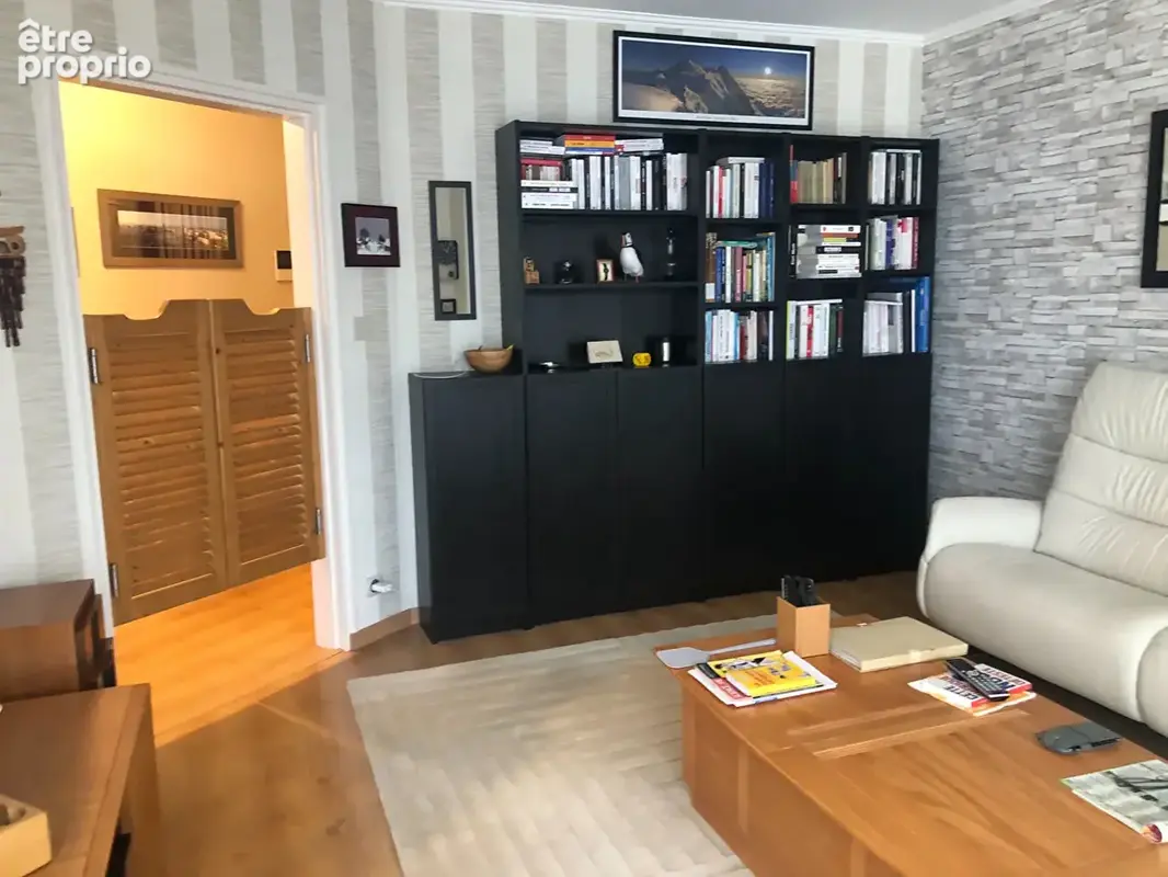 Rive droite Tour Tanguy Appartement type 2 ascenseur et parking couvert. - photo 3