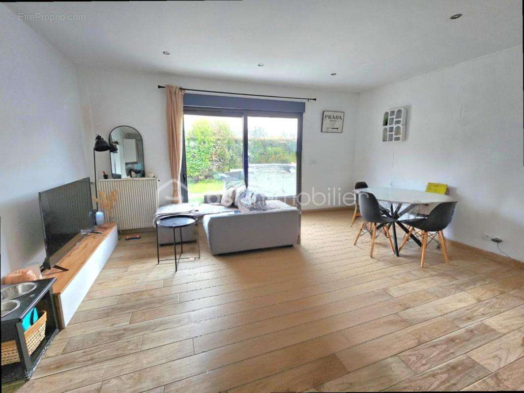 Plain pied moderne non mitoyen 2 chambres garage terrain 400m² - photo 9