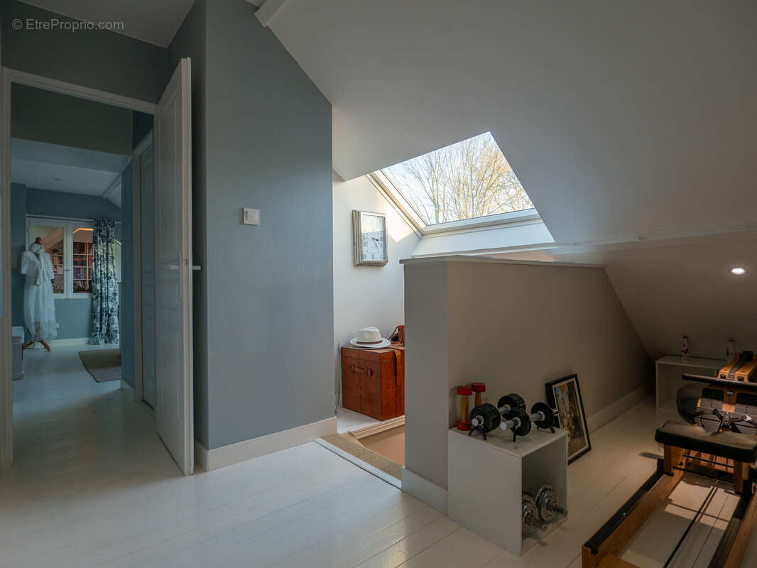 Maison à TILLOY-LEZ-MARCHIENNES