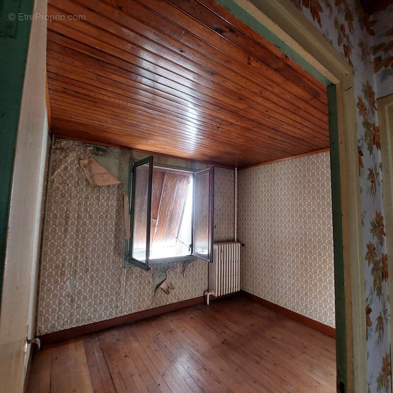 Maison à SAINT-AGREVE