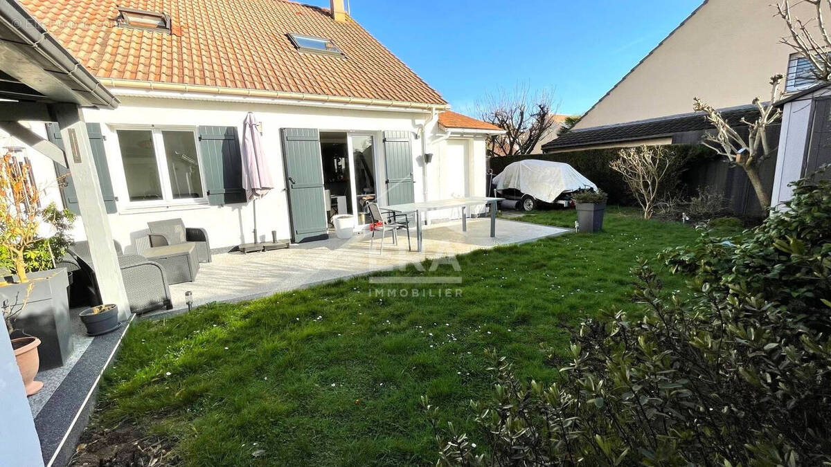 Maison à PONTAULT-COMBAULT