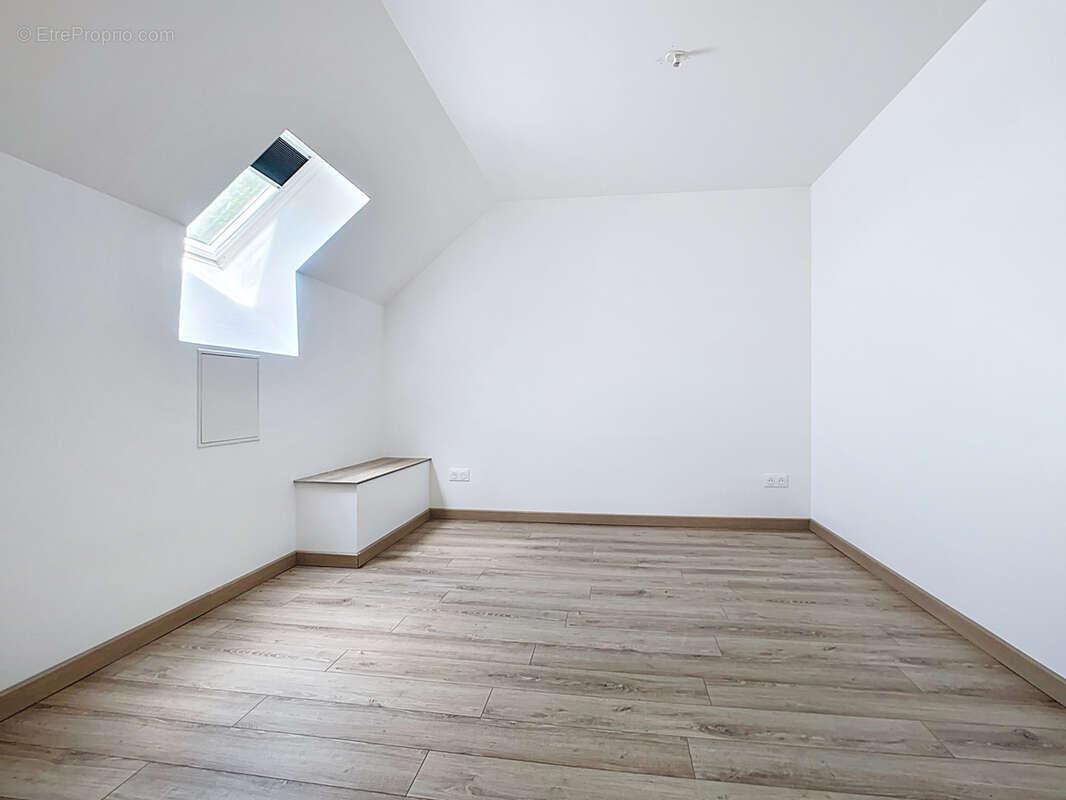 Maison à MONTMIRAIL