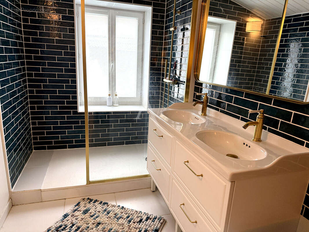 Maison à SAINT-CYR-EN-TALMONDAIS