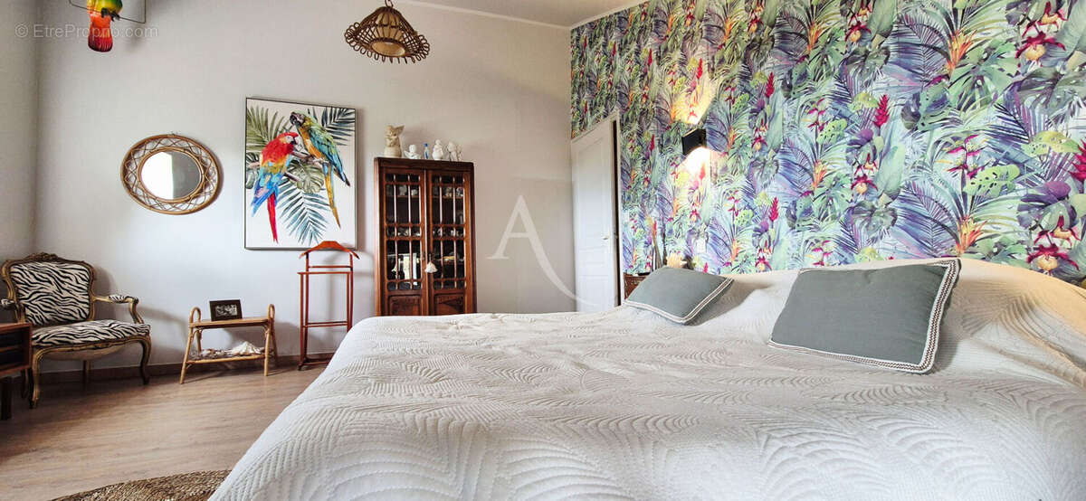 Maison à MORTAGNE-SUR-GIRONDE