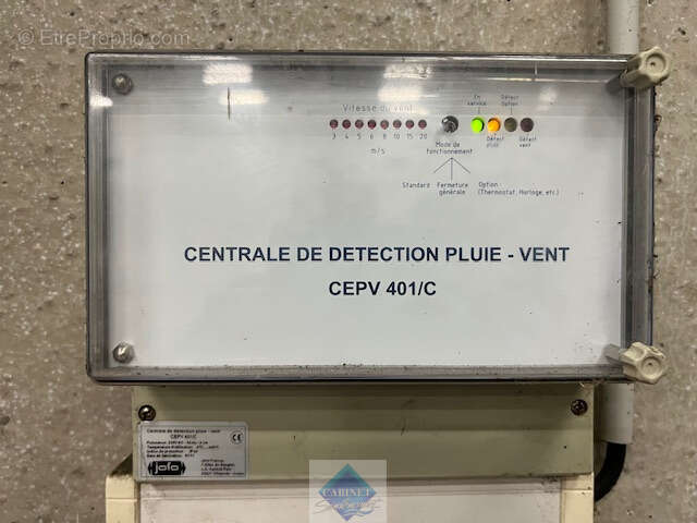 Commerce à FEUQUIERES-EN-VIMEU