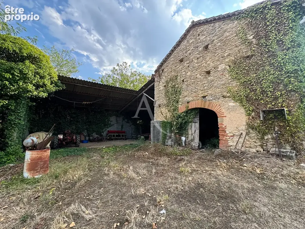 FORENTIN, Maison à rénover de 466 m² - photo 6