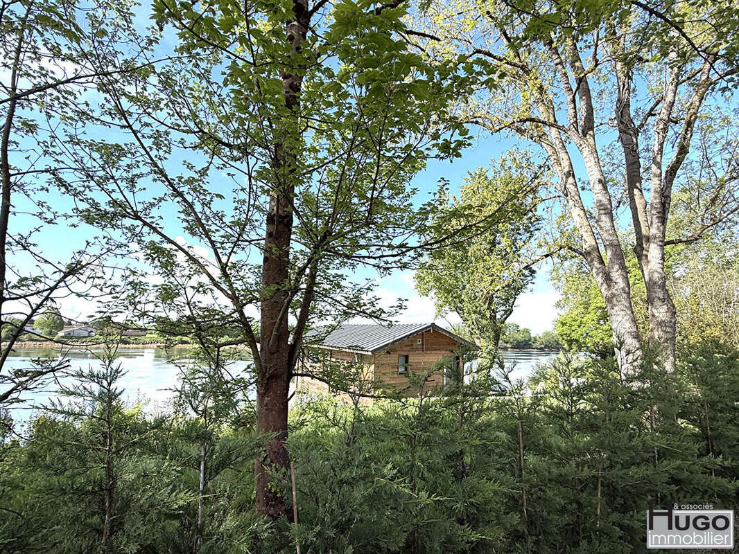 Appartement à CAMBES