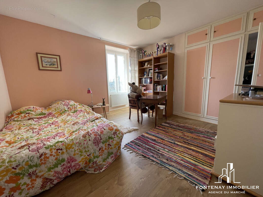 Maison à FONTENAY-LE-COMTE