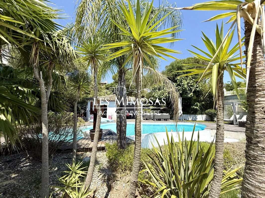 Maison à FREJUS
