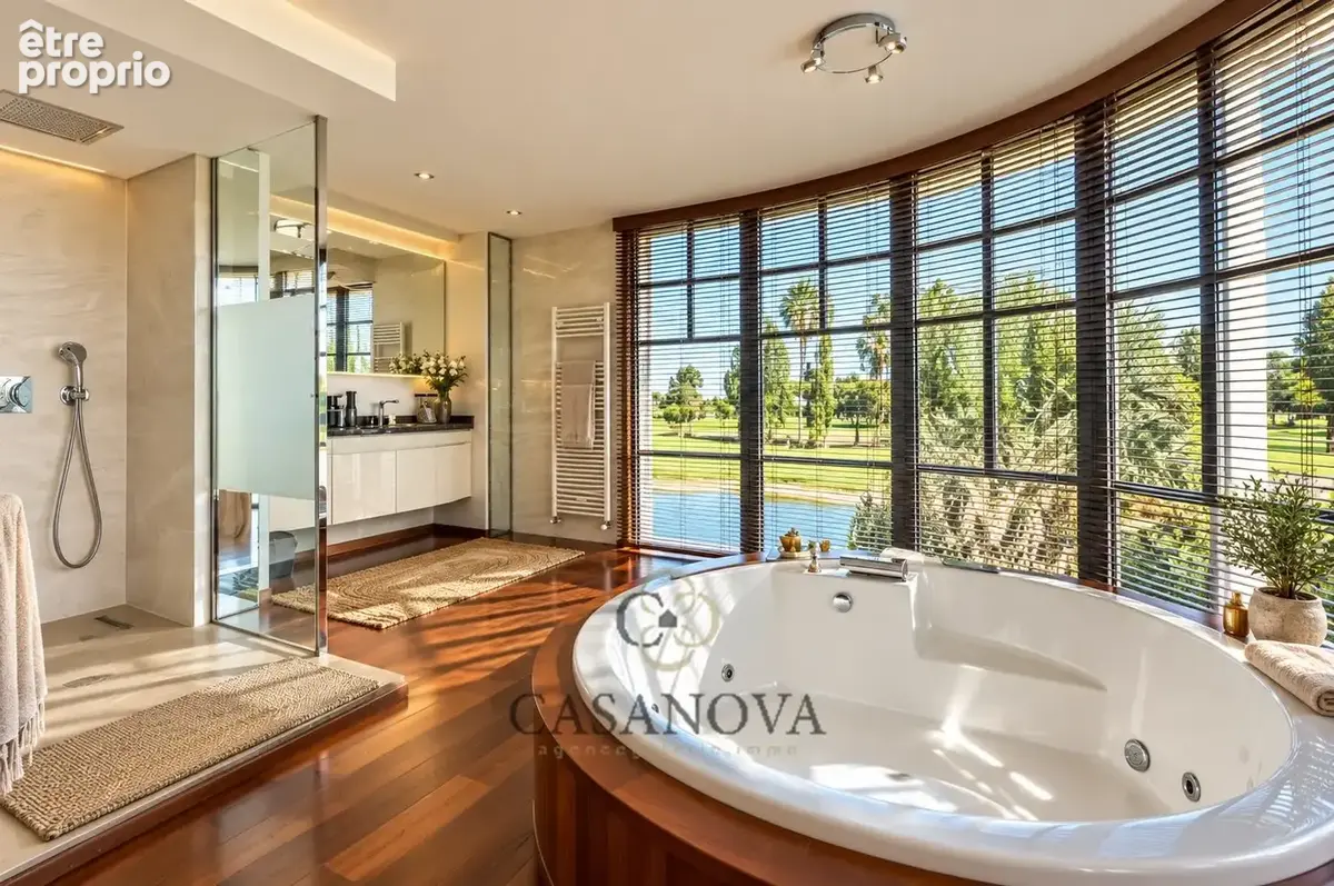 La grande-motte  villa d'architecte au cur du golf international - photo 18