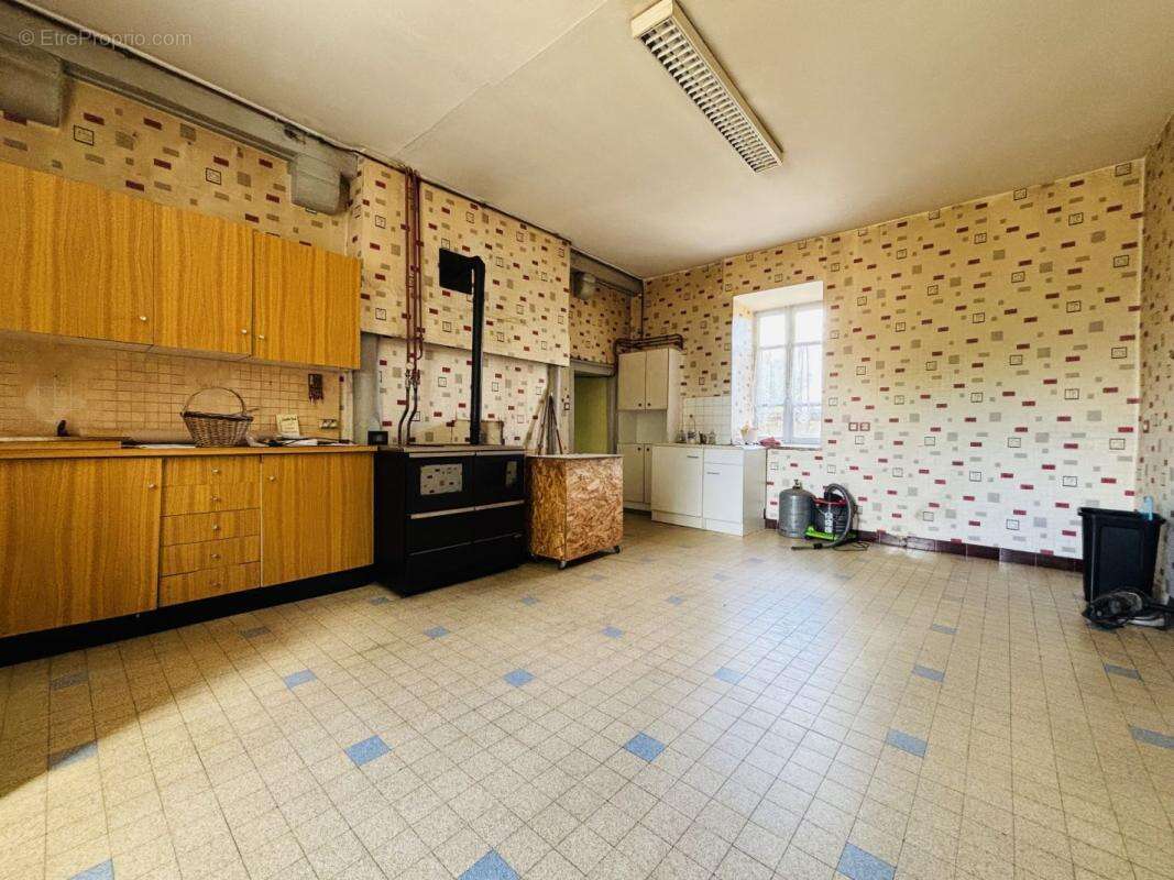 Maison 104 m² à Gouzon  - photo 2