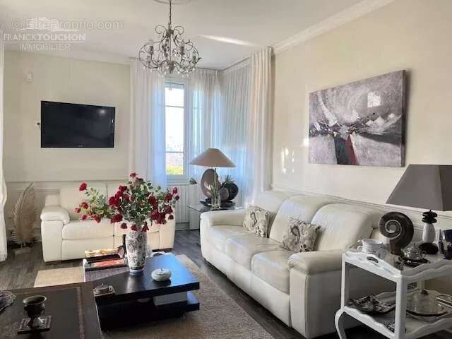 Maison à CHALETTE-SUR-LOING