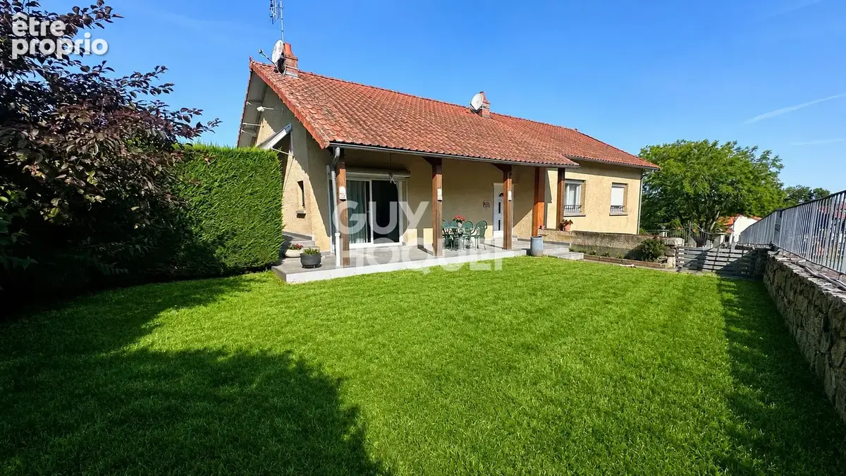 Photo Maison à Charbonnieres-Les-Vieilles au prix de 280 000€