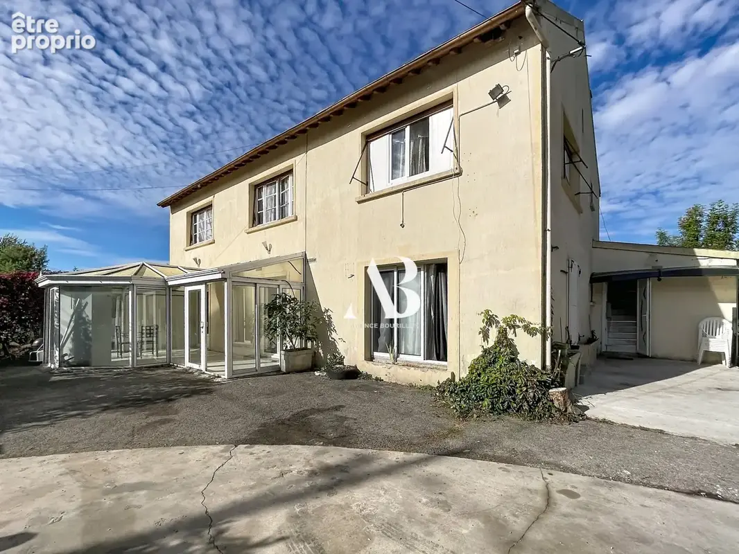 Maison familiale de 318 m2 habitables - photo 1