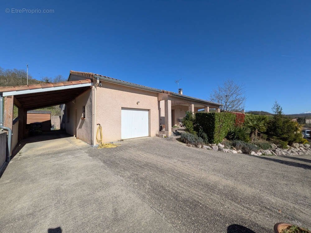 Maison à LEZAT-SUR-LEZE