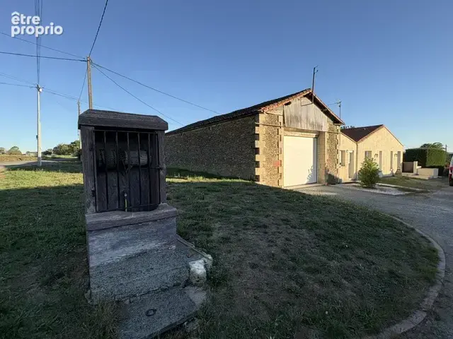 Photo Maison à Saint-Maurice-Des-Noues au prix de 189 000€