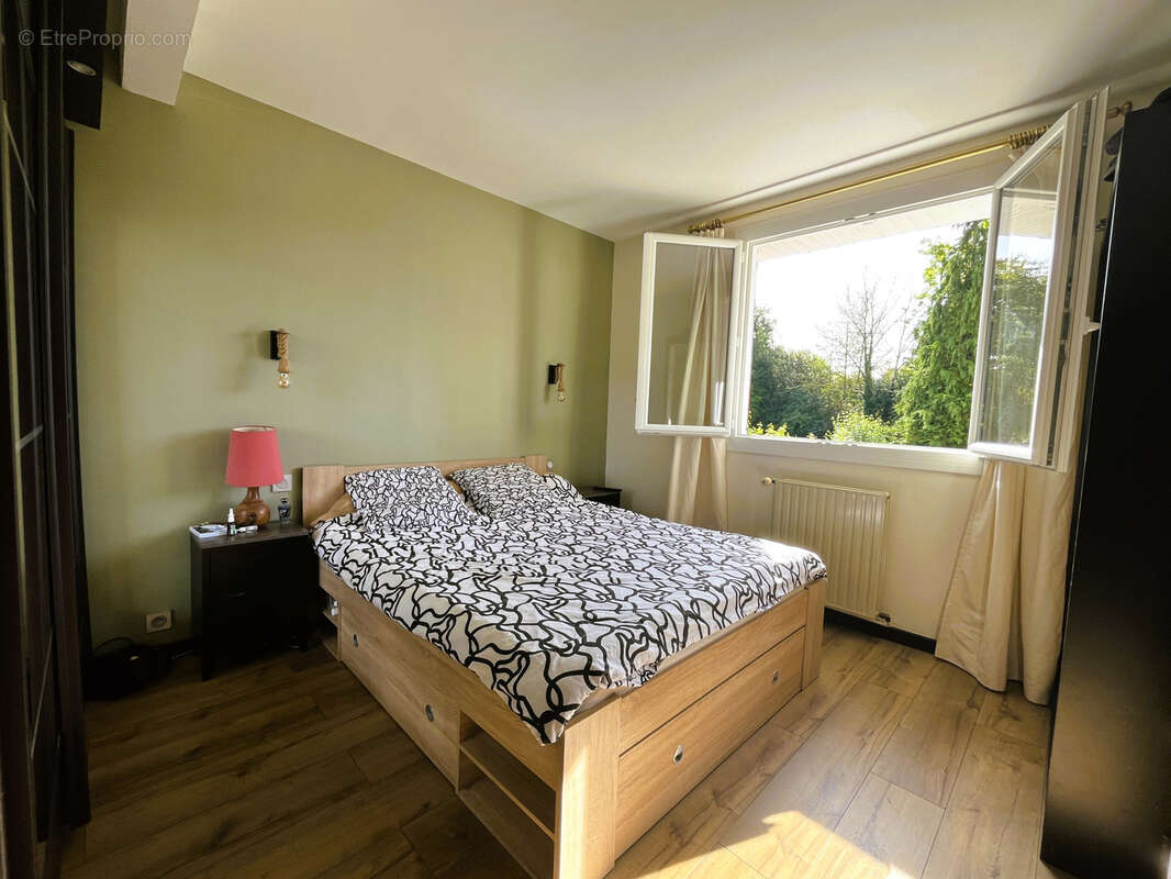 Maison à SAINT-PREST