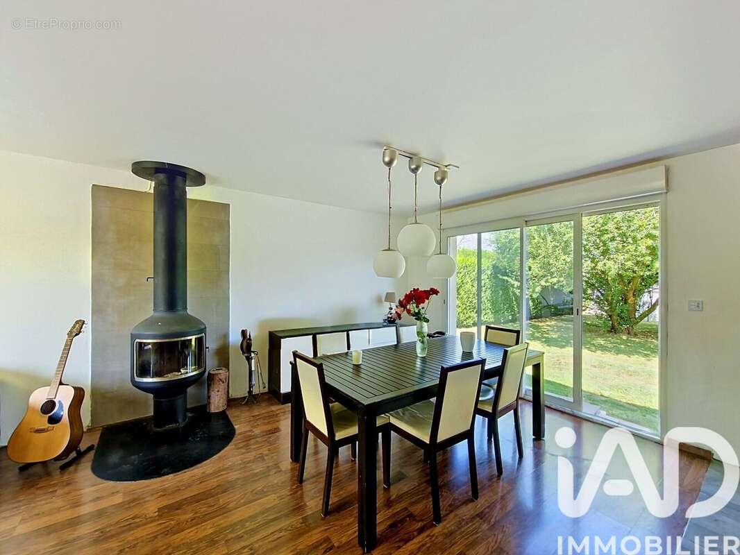 Photo 2 - Maison à AVIRON