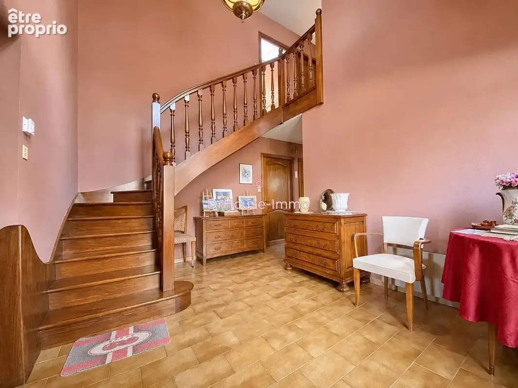 Maison 132 m² à Mayres  - photo 8