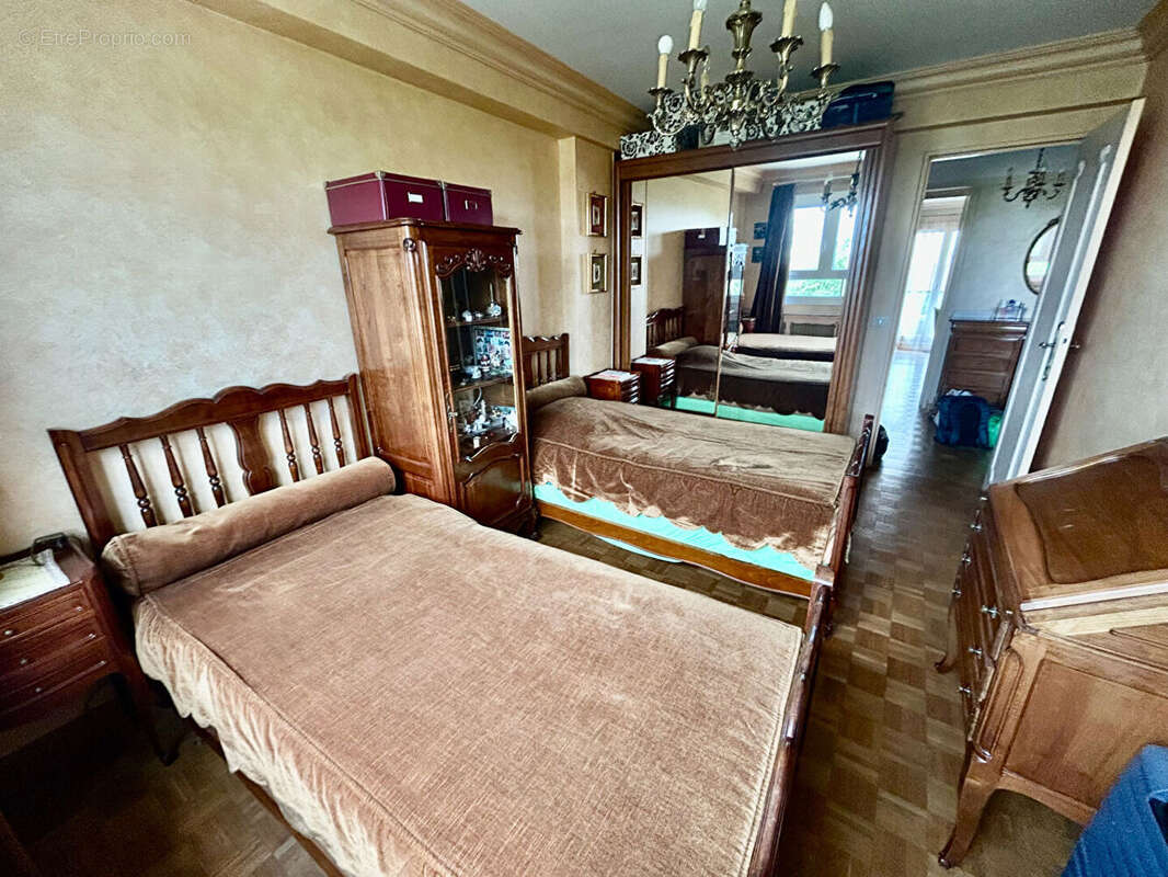 Appartement à NOGENT-SUR-MARNE