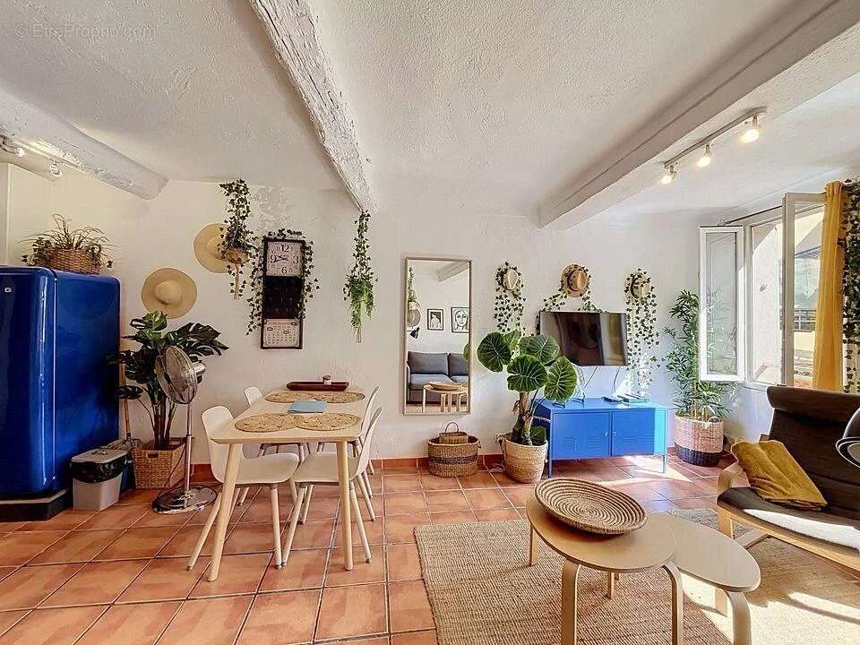 Nice – Vieux Nice – Studio 30 m² en excellent état - photo 6