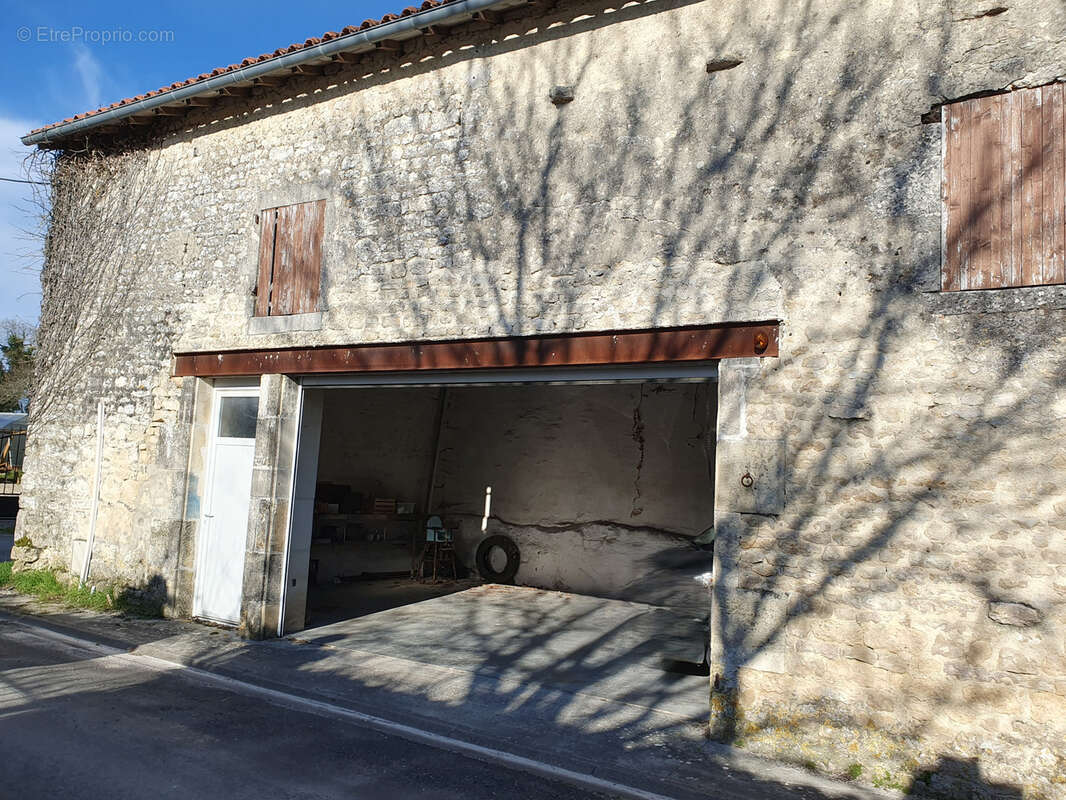Maison à BRESDON